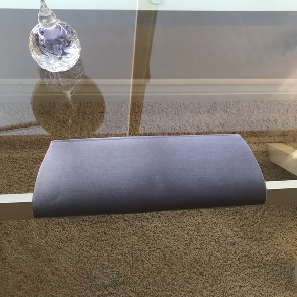 Jessica McClintock Grey Satin Party Clutch 🥂 - Picture 3 of 3
